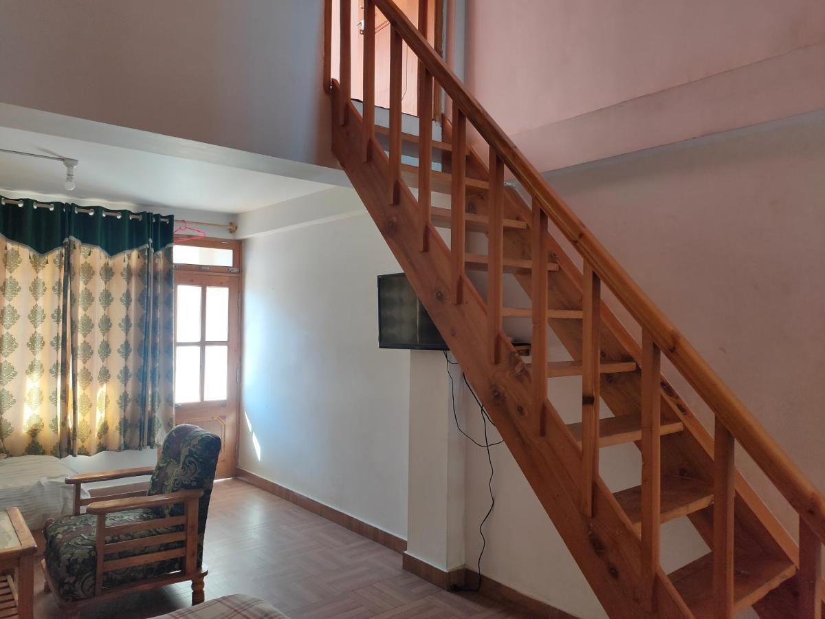 Hotel Bhrigu مايالي المظهر الخارجي الصورة