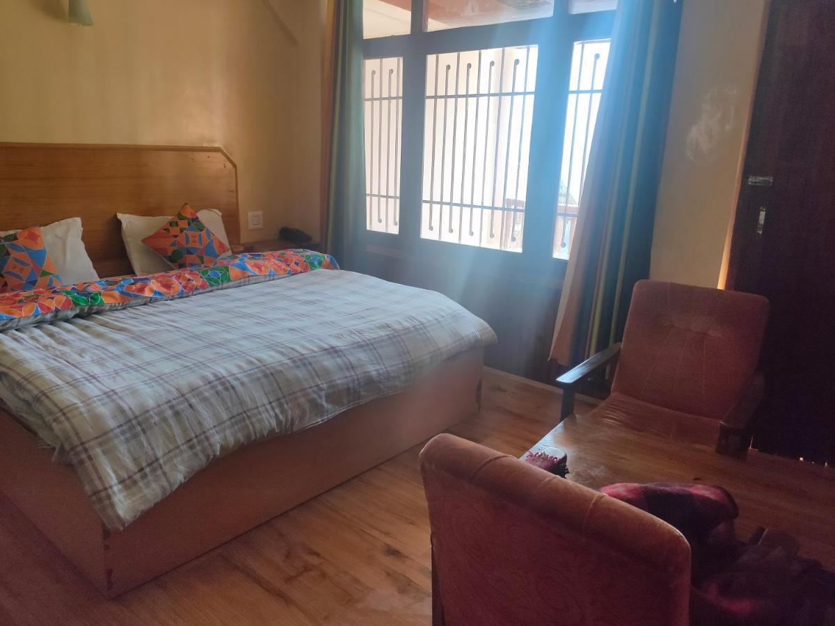 Hotel Bhrigu مايالي المظهر الخارجي الصورة