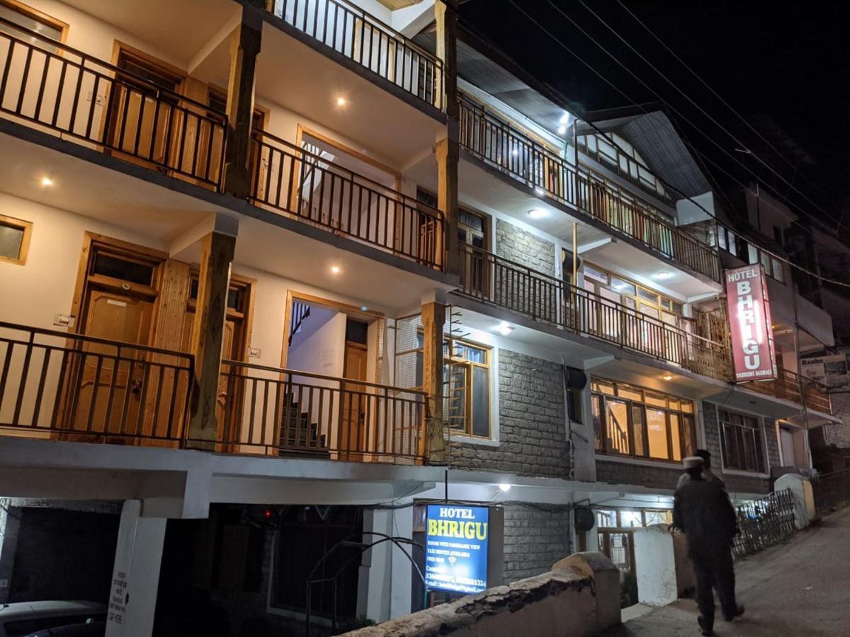 Hotel Bhrigu مايالي المظهر الخارجي الصورة